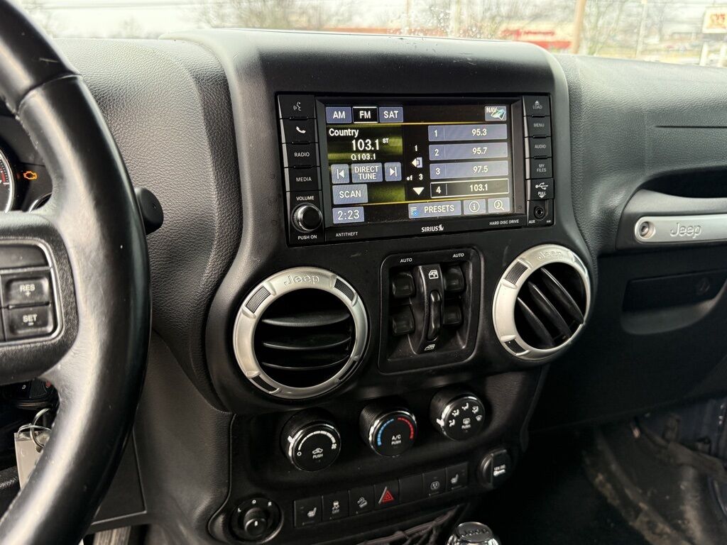 2017 Jeep Wrangler Unlimited Sahara Crestwood KY