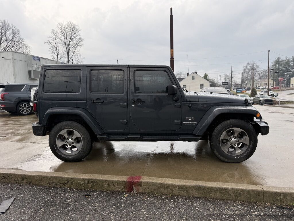 2017 Jeep Wrangler Unlimited Sahara Crestwood KY