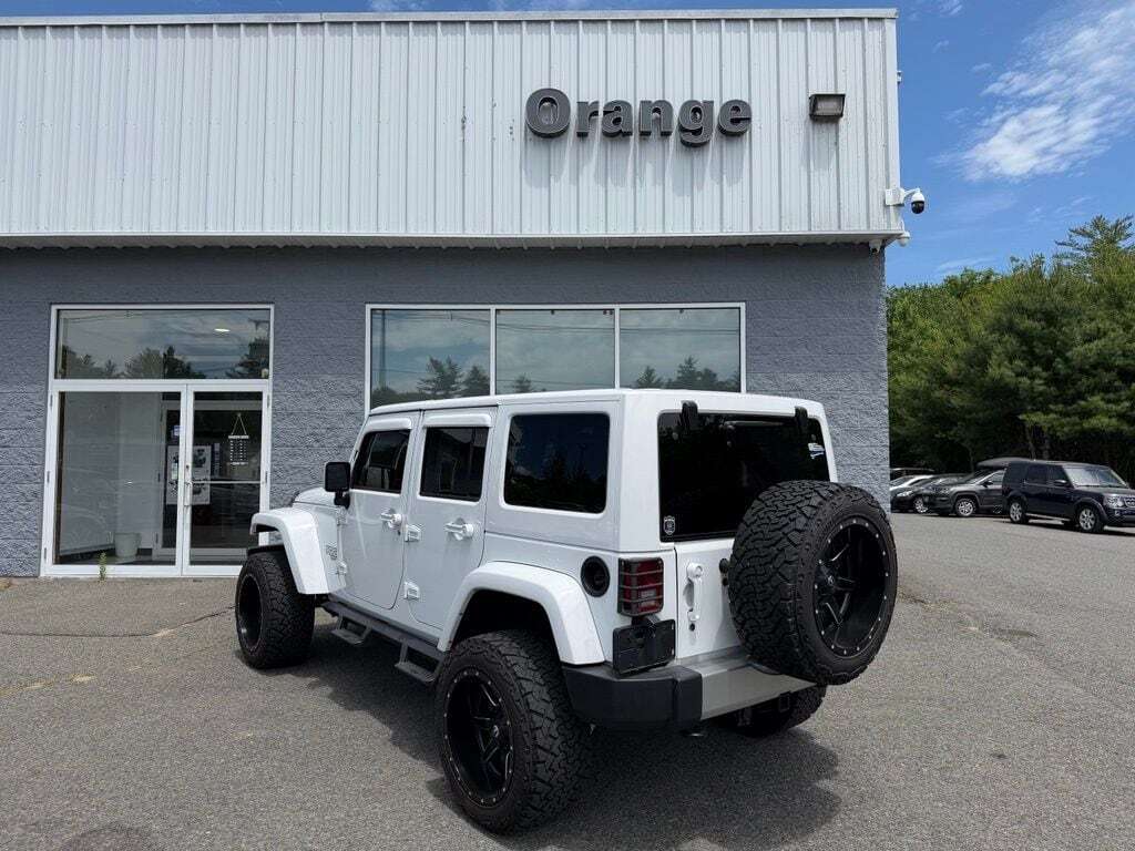 2017 Jeep Wrangler Unlimited Sahara Orange MA