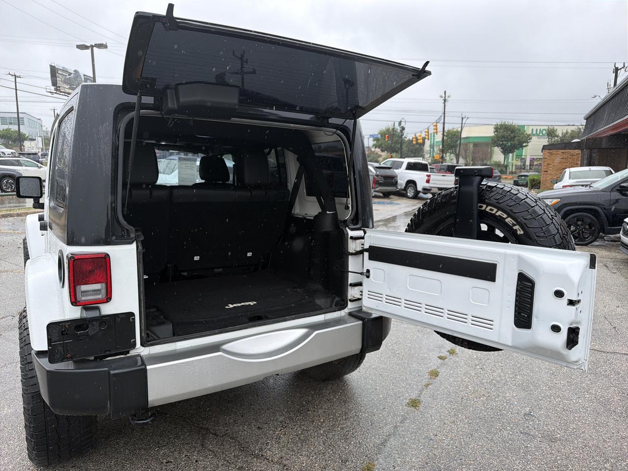 2017 Jeep Wrangler Unlimited Sahara San Antonio TX