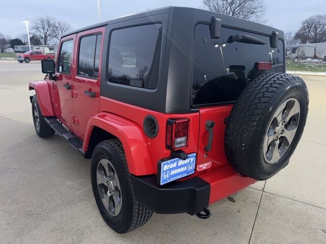 2017 Jeep Wrangler Unlimited Sahara West Burlington IA