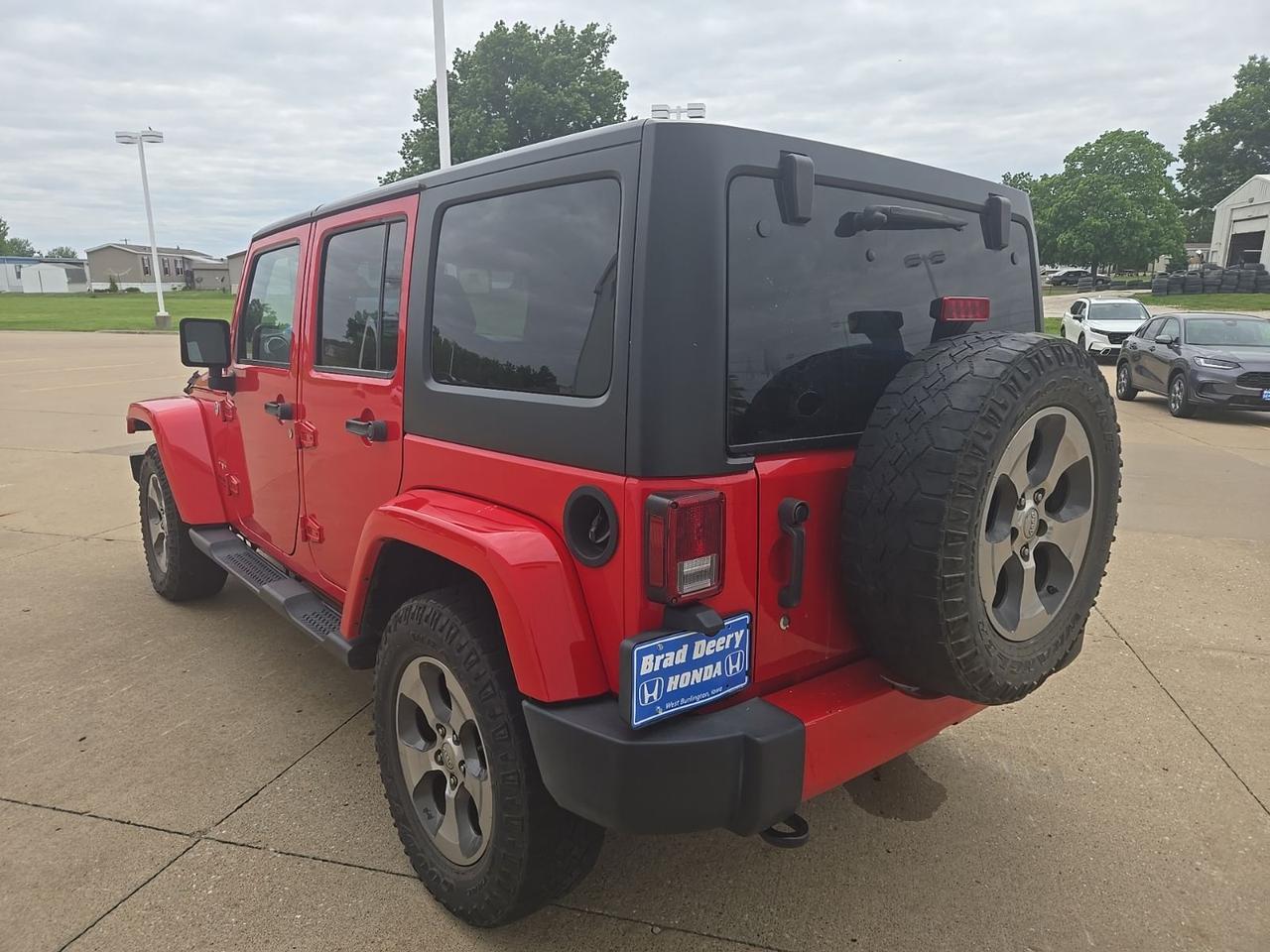 2017 Jeep Wrangler Unlimited Sahara West Burlington IA