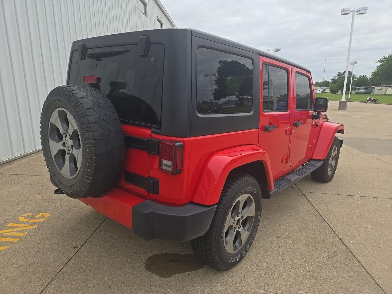 2017 Jeep Wrangler Unlimited Sahara West Burlington IA