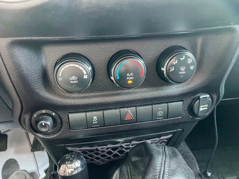 2017 Jeep Wrangler Unlimited Sahara Wilmington NC