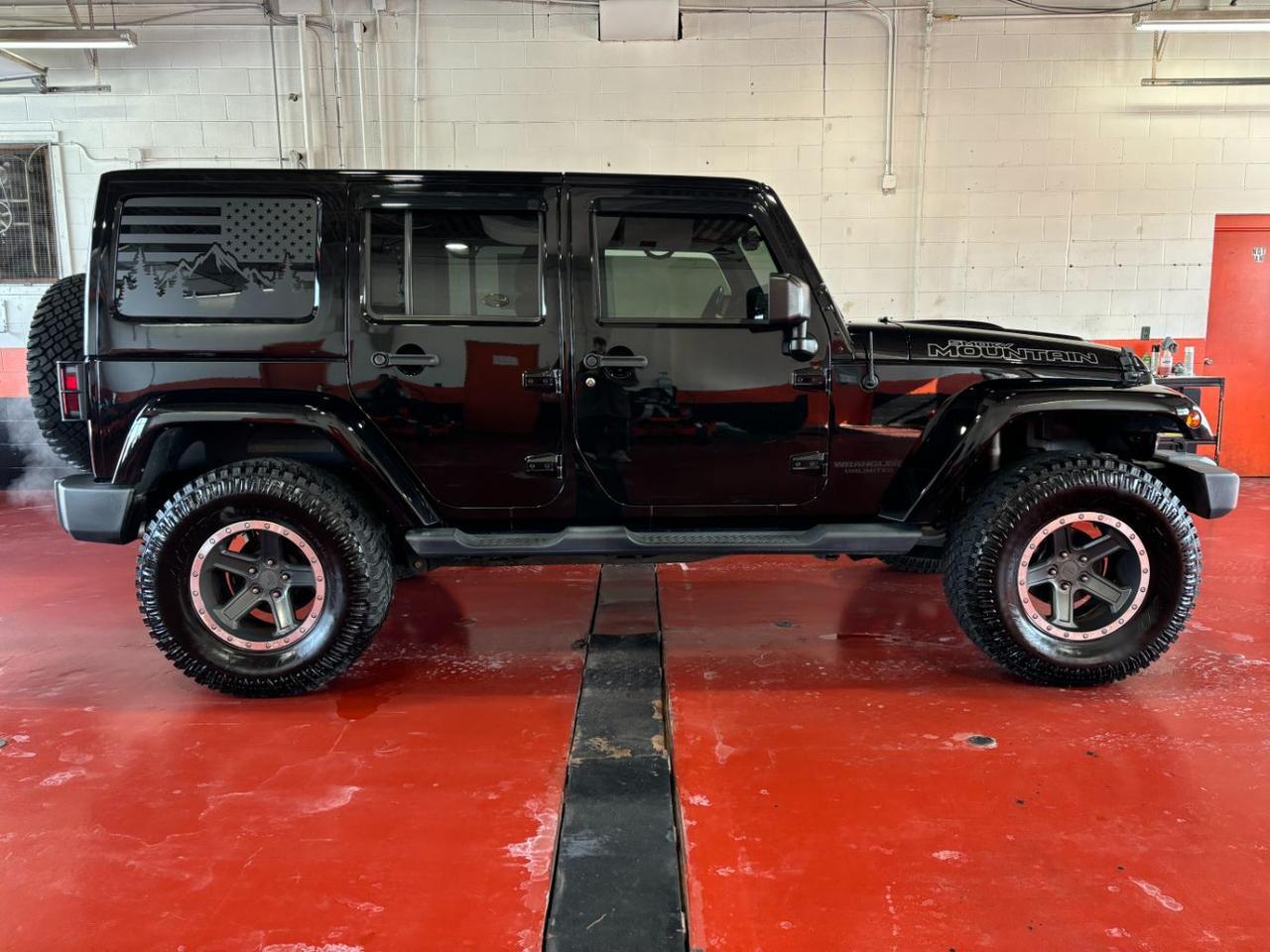 2017 Jeep Wrangler Unlimited Smoky Mountain 4x4