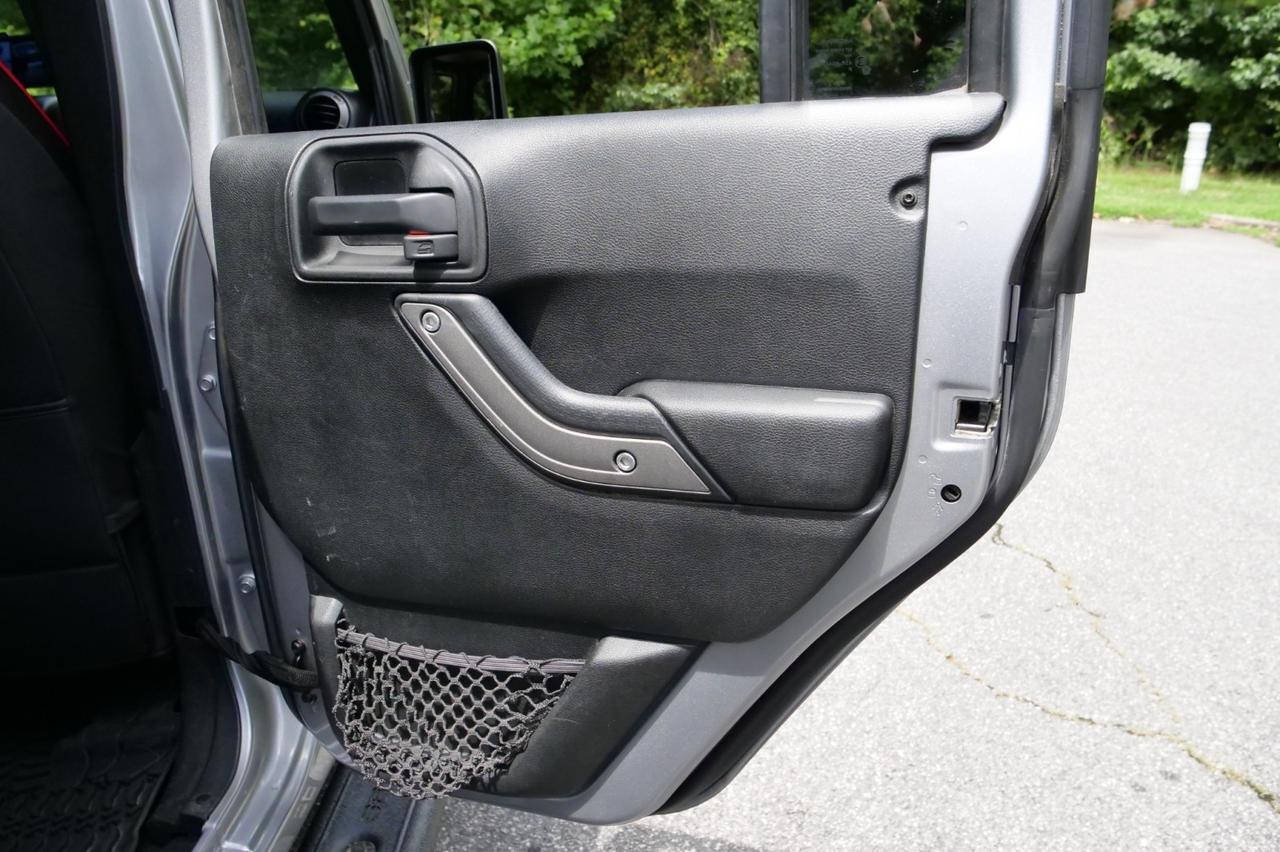 2017 Jeep Wrangler Unlimited Sport 4X4 / UPGRADES / Hard Top / Connectivity Group! Lincolnton NC