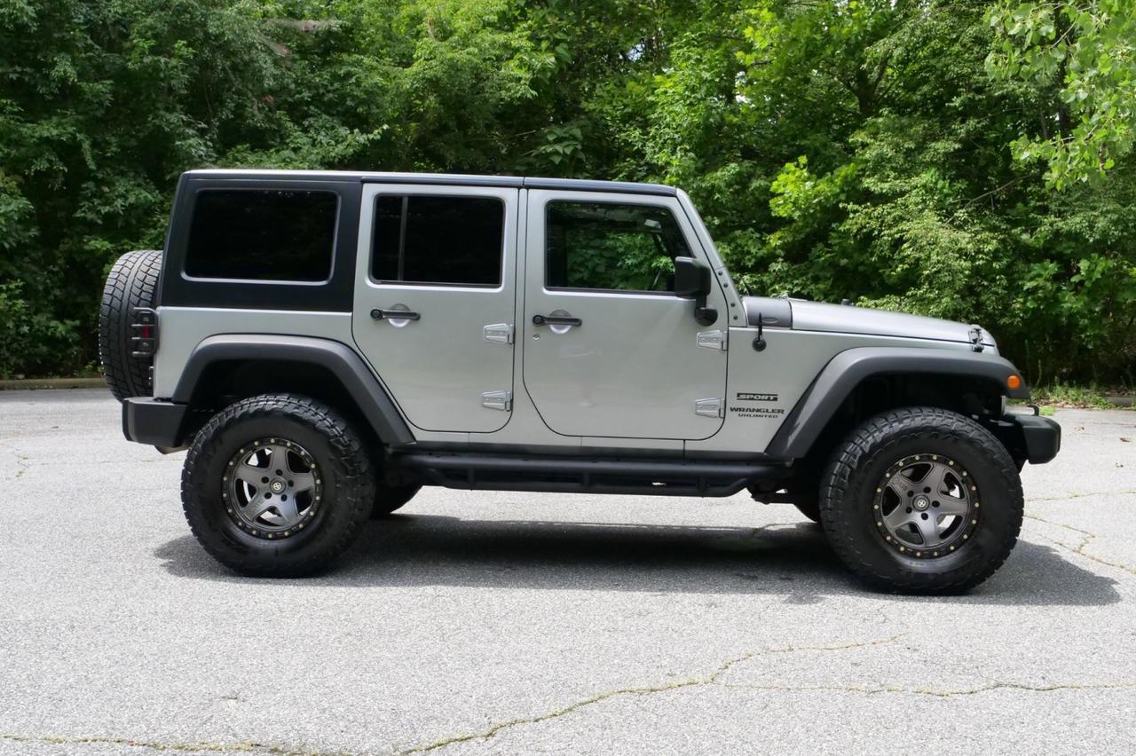 2017 Jeep Wrangler Unlimited Sport 4X4 / UPGRADES / Hard Top / Connectivity Group! Lincolnton NC