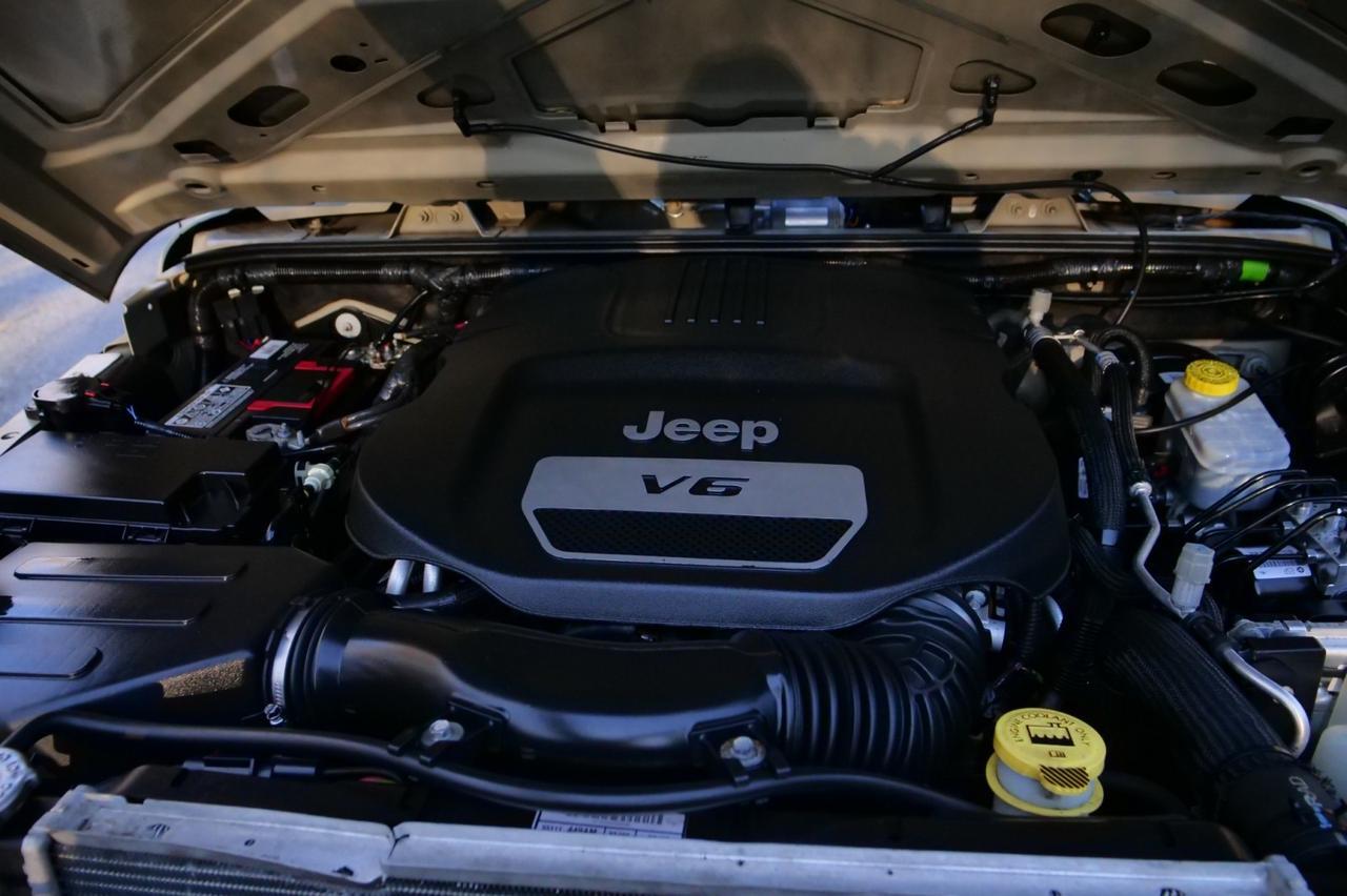 2017 Jeep Wrangler Unlimited Sport 4X4 / Wheels & Tires Upgrade / Alpine Audio! Lincolnton NC