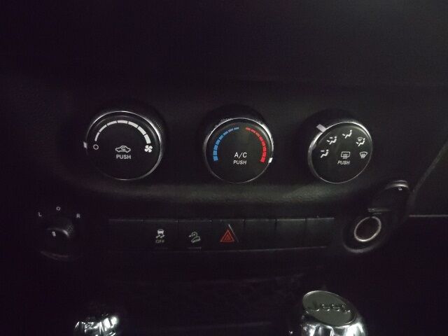 2017 Jeep Wrangler Unlimited Sport West Burlington IA