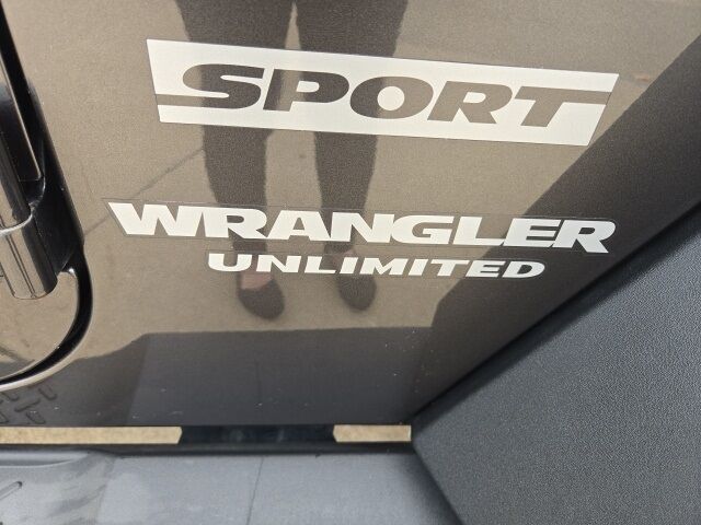 2017 Jeep Wrangler Unlimited Sport West Burlington IA