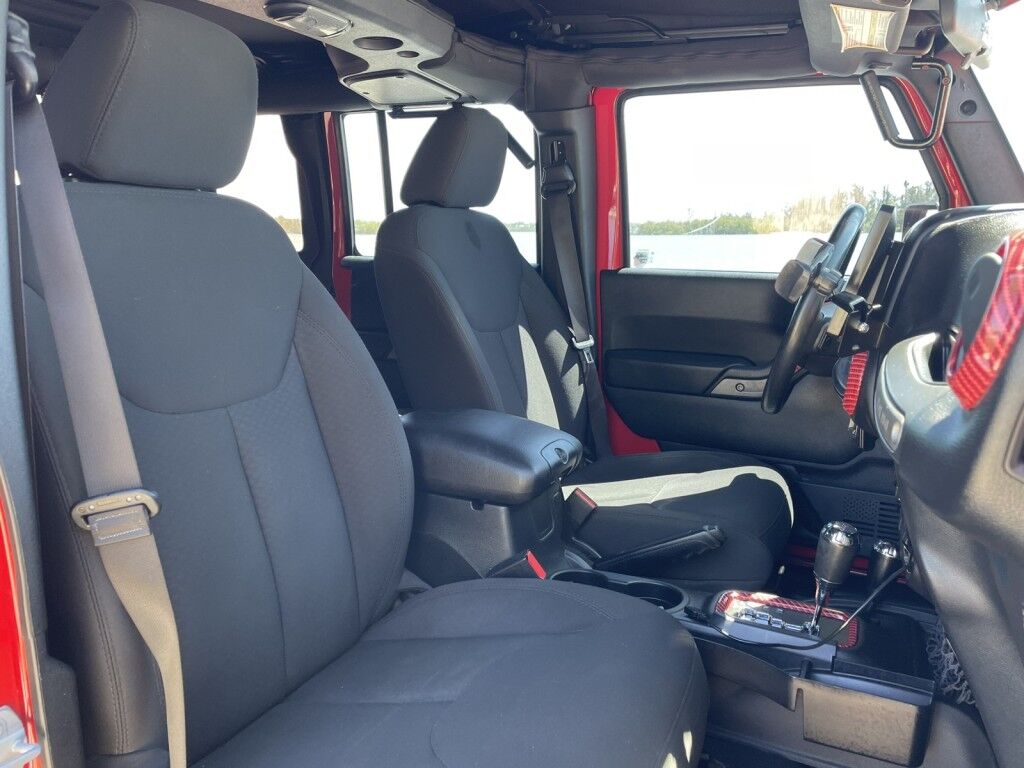 2017 Jeep Wrangler Unlimited WILLYS WHEELER~CLEAN CARFAX~WINCH~LIGHTBAR~AUXILIARY LIGHTS~LIFTED~ONLINE FINANCE AND SHIPPING AVAILABLE!!!!! Sarasota FL