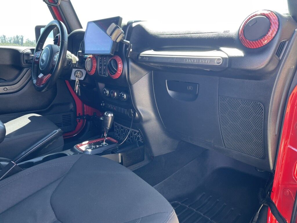 2017 Jeep Wrangler Unlimited WILLYS WHEELER~CLEAN CARFAX~WINCH~LIGHTBAR~AUXILIARY LIGHTS~LIFTED~ONLINE FINANCE AND SHIPPING AVAILABLE!!!!! Sarasota FL