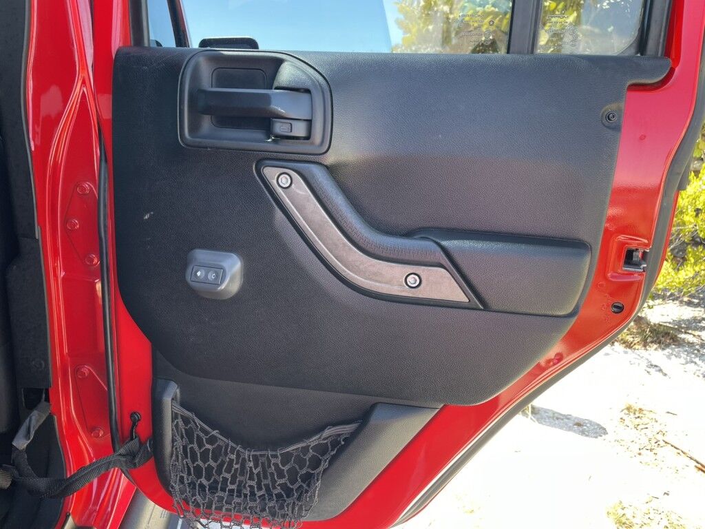 2017 Jeep Wrangler Unlimited WILLYS WHEELER~CLEAN CARFAX~WINCH~LIGHTBAR~AUXILIARY LIGHTS~LIFTED~ONLINE FINANCE AND SHIPPING AVAILABLE!!!!! Sarasota FL