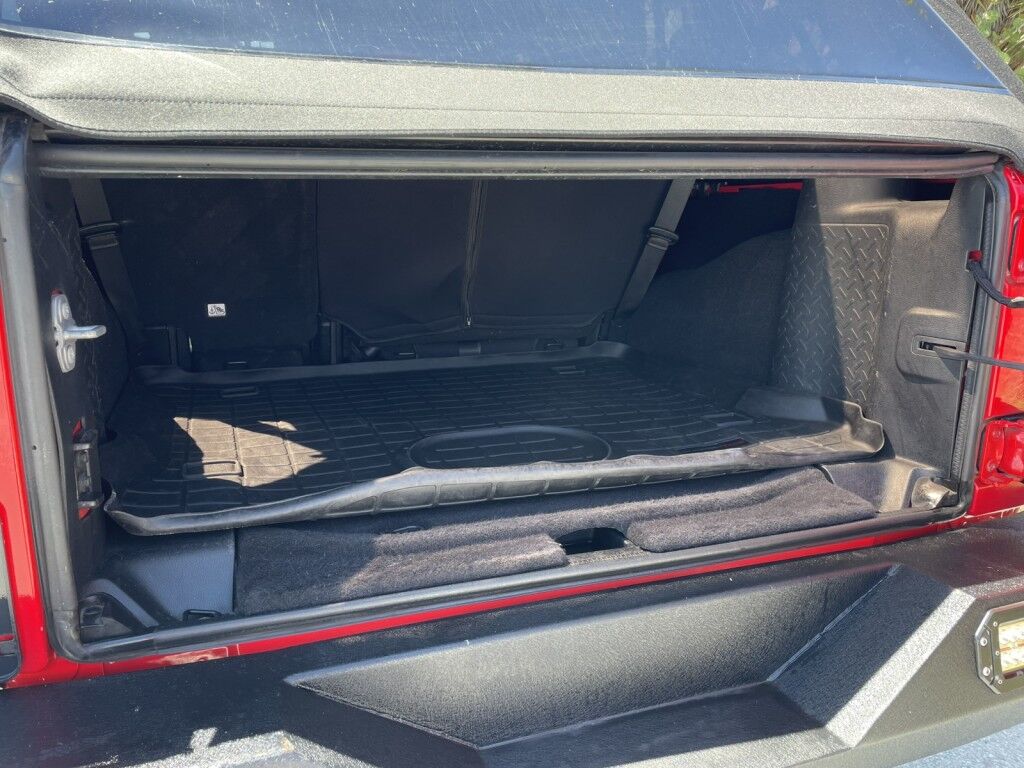 2017 Jeep Wrangler Unlimited WILLYS WHEELER~CLEAN CARFAX~WINCH~LIGHTBAR~AUXILIARY LIGHTS~LIFTED~ONLINE FINANCE AND SHIPPING AVAILABLE!!!!! Sarasota FL