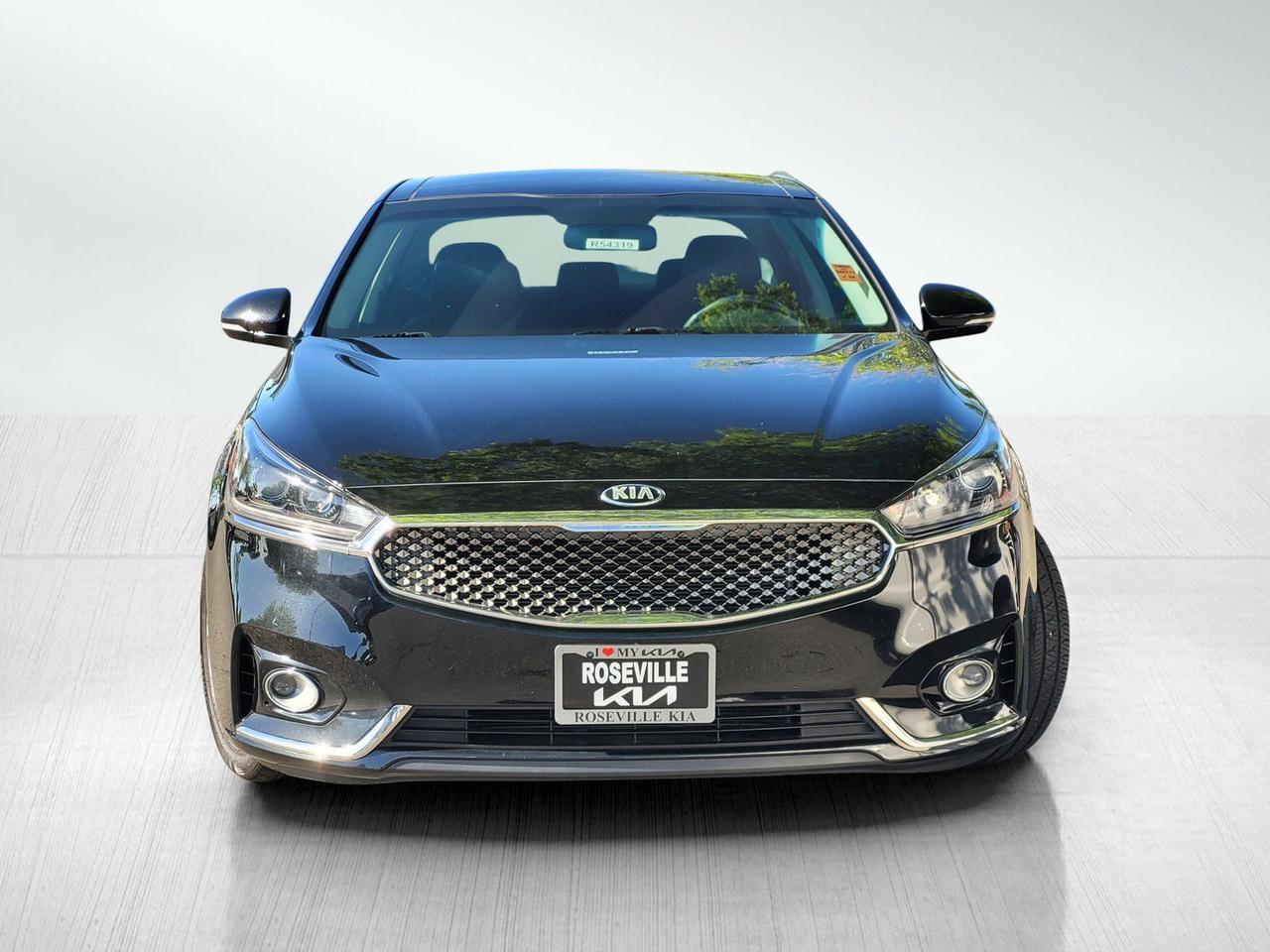 2017 KIA CADENZA PREMIUM