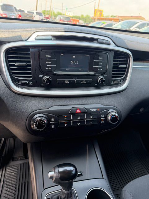 2017 KIA SORENTO LX Grand Prairie TX