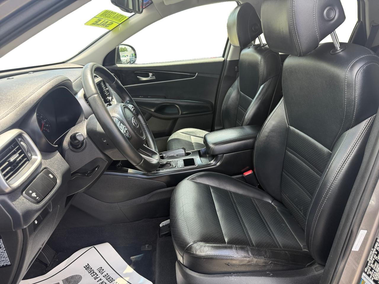 2017 KIA SORENTO LX; L Kansas City MO