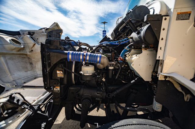 2017 Kenworth T-370 Day Cab Deck Diesel Red Deer AB