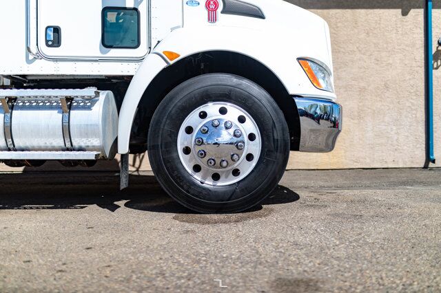 2017 Kenworth T-370 Day Cab Deck Diesel Red Deer AB