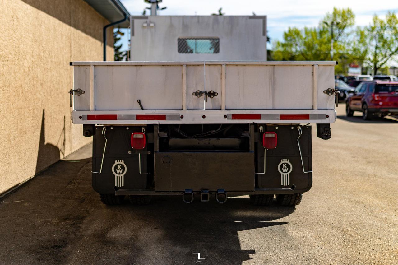 2017 Kenworth T-370 Day Cab Deck Diesel Red Deer AB