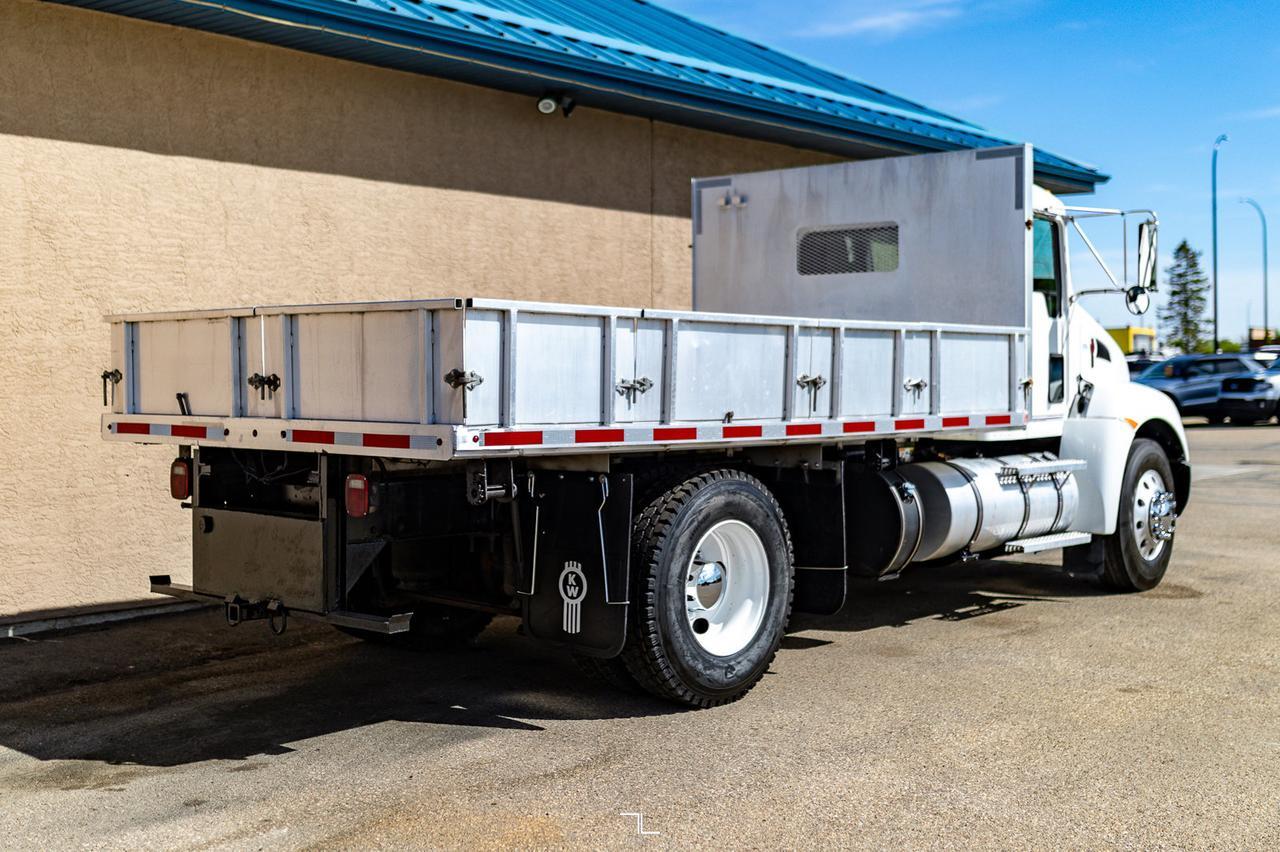 2017 Kenworth T-370 Day Cab Deck Diesel Red Deer AB
