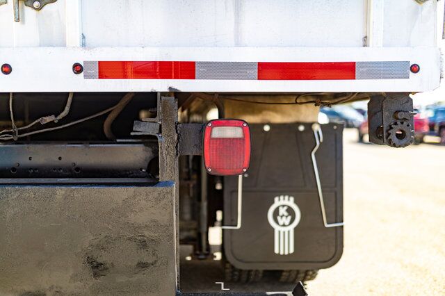 2017 Kenworth T-370 Day Cab Deck Diesel Red Deer AB