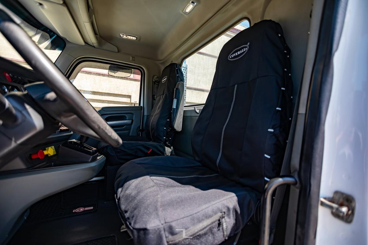 2017 Kenworth T-680 Daycab Tractor Red Deer AB