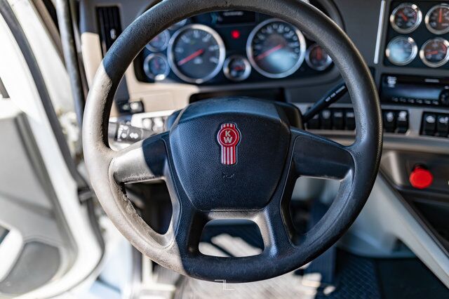 2017 Kenworth T-680 Daycab Tractor Red Deer AB