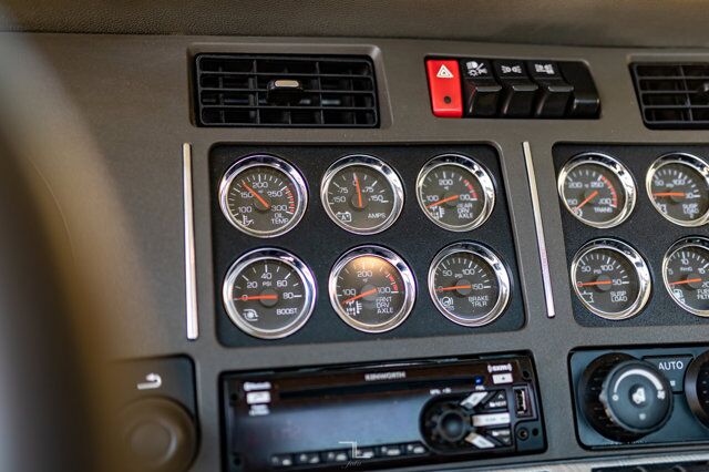 2017 Kenworth T-680 Daycab Tractor Red Deer AB