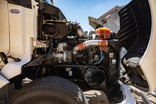 2017 Kenworth T-680 Daycab Tractor Red Deer AB