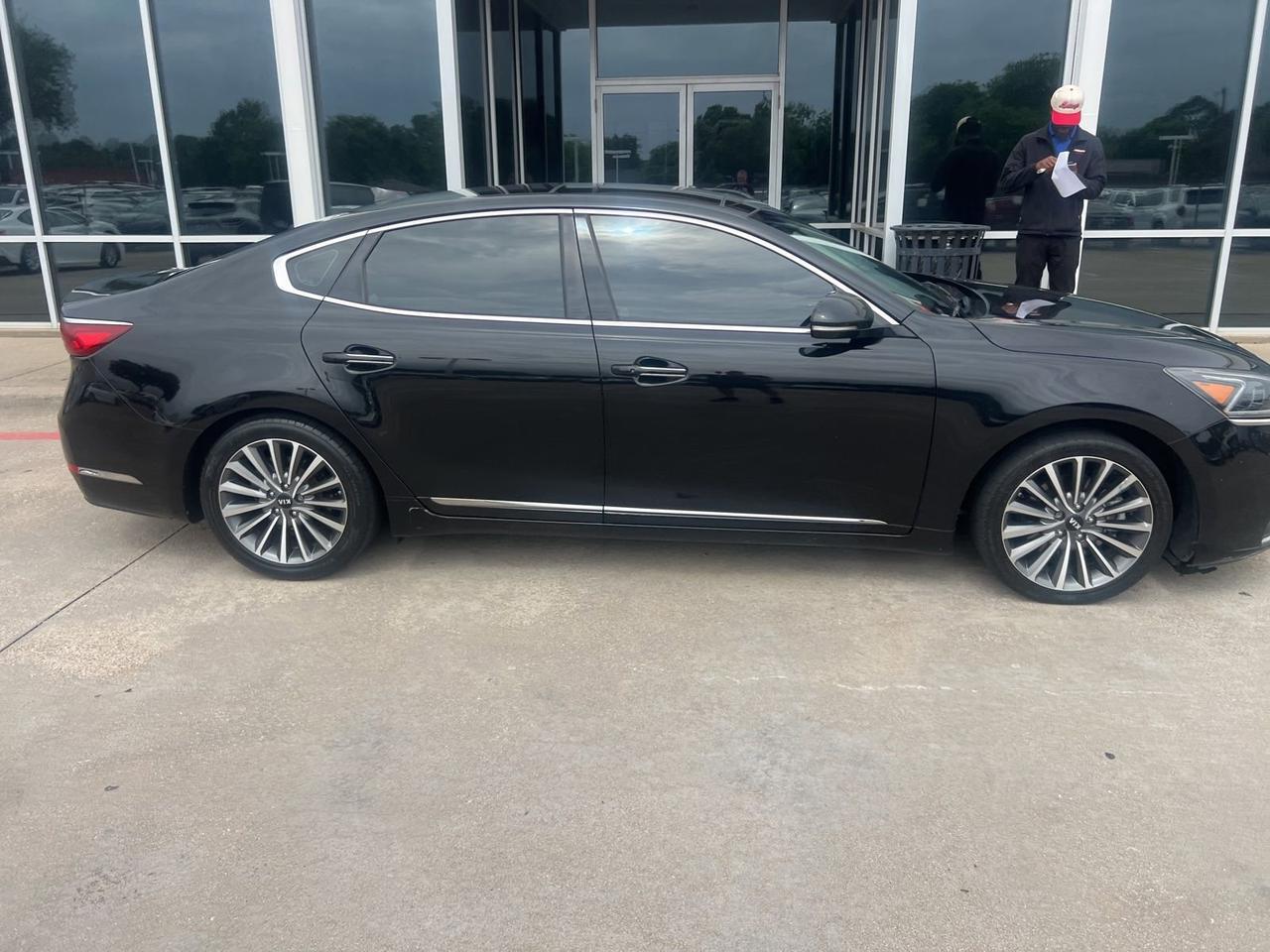 2017 Kia Cadenza Premium Hurst TX