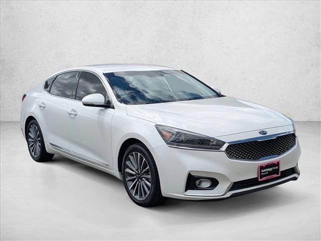 2017 Kia Cadenza Premium