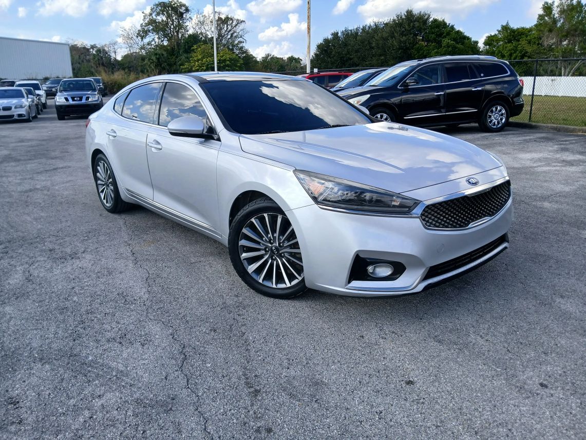 2017 Kia Cadenza Premium Sedan 4D