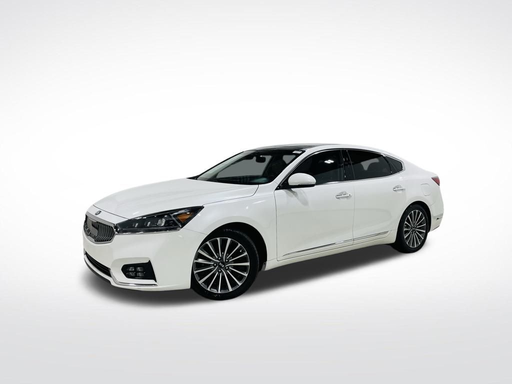 2017 Kia Cadenza Technology