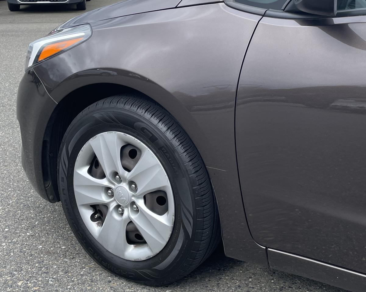 2017 Kia Forte LX Sedan 4D