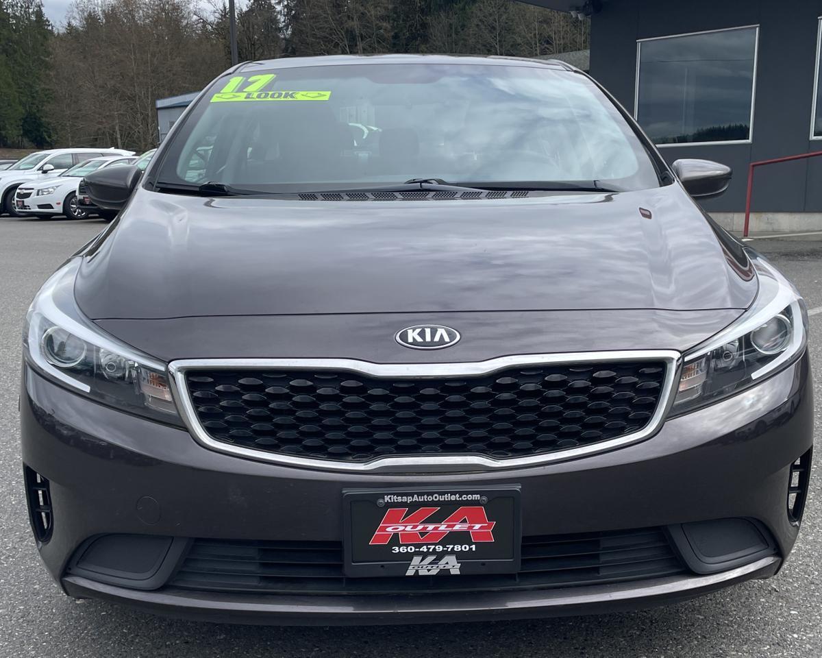 2017 Kia Forte LX Sedan 4D