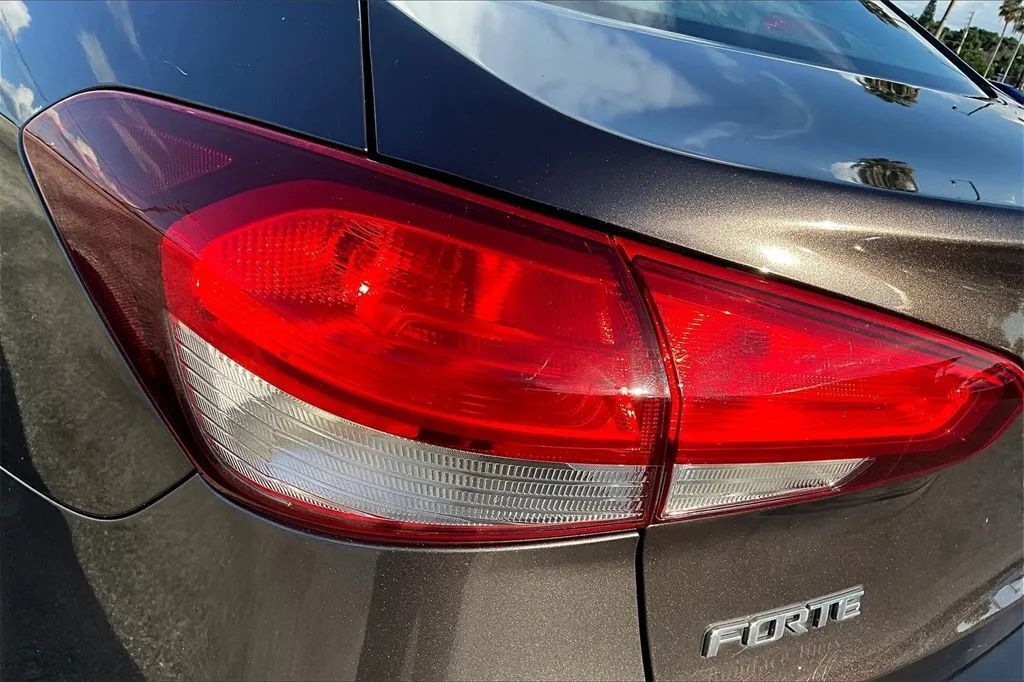 2017 Kia Forte LX Sedan 4D Maitland FL