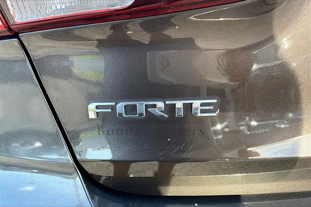 2017 Kia Forte LX Sedan 4D Maitland FL