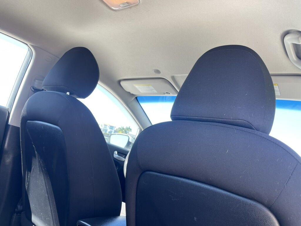 2017 Kia Forte LX Base photo 12