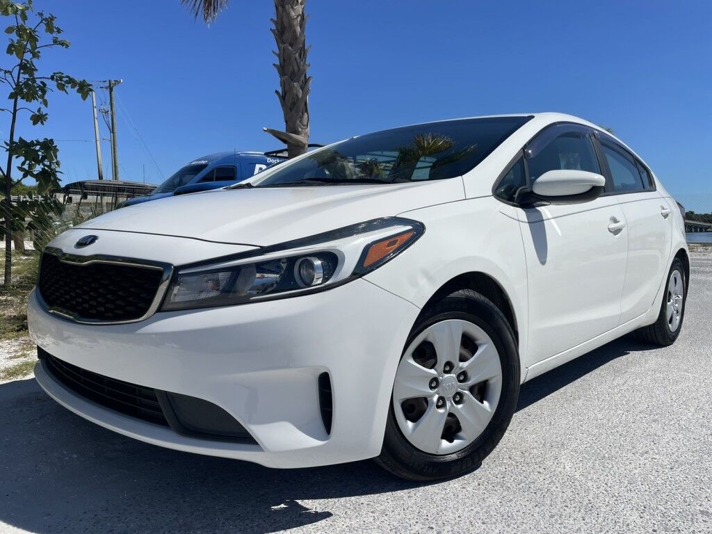 2017 Kia Forte S~BLUETOOTH~BRAKING ASSIST~CRASH SENSORS~CRUISE CONTROL Sarasota FL