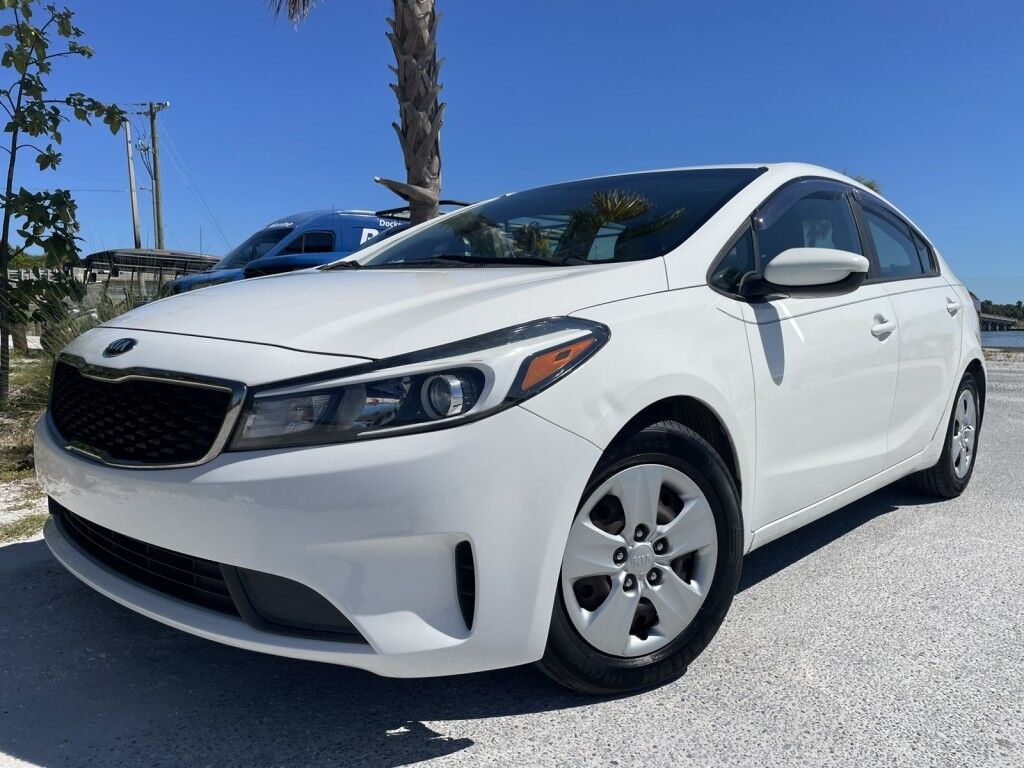 2017 Kia Forte S~BLUETOOTH~BRAKING ASSIST~CRASH SENSORS~CRUISE CONTROL Sarasota FL