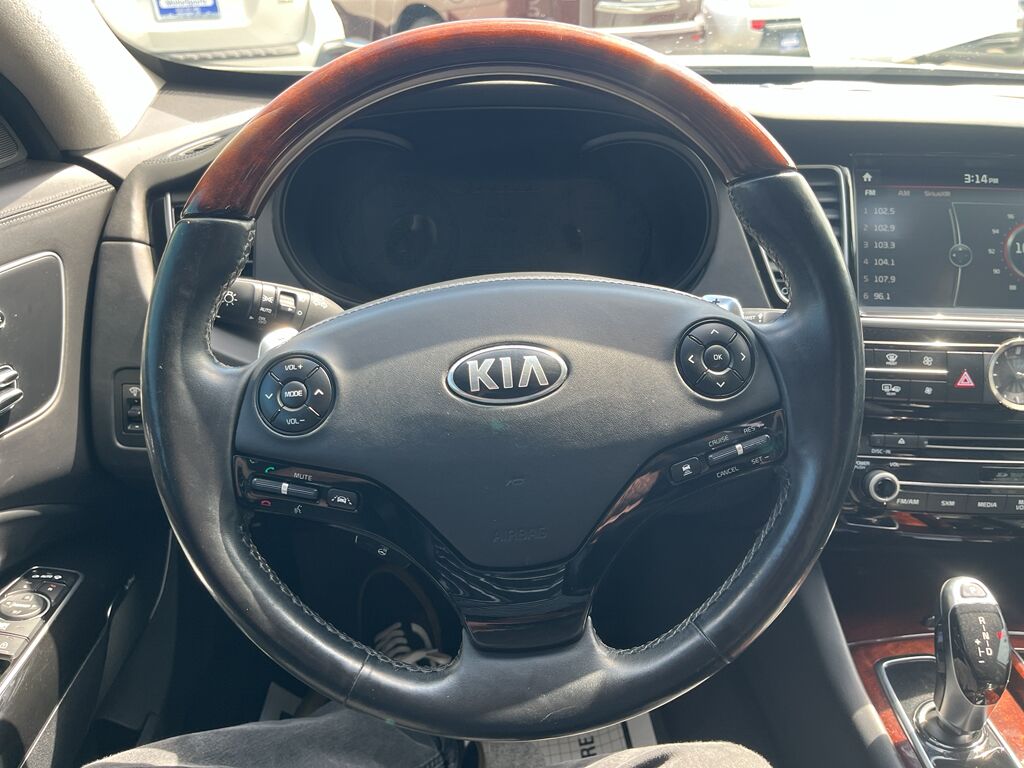 2017 Kia K900 Luxury Wilmington NC