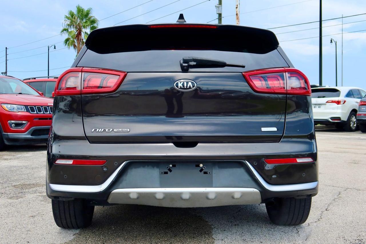 2017 Kia Niro Touring Wagon 4D