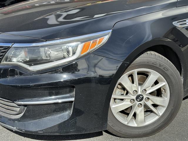 2017 Kia Optima LX