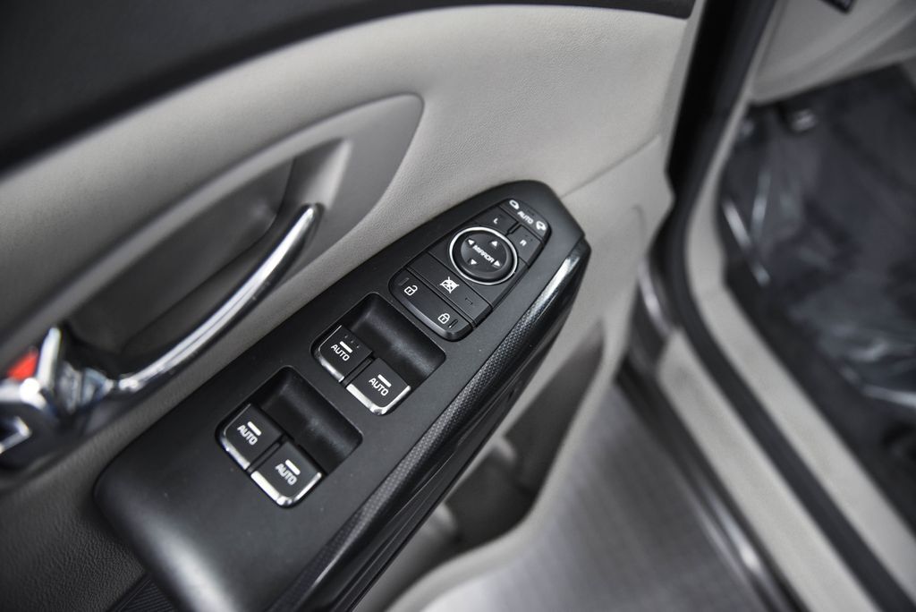 2017 Kia Sedona EX Akron OH