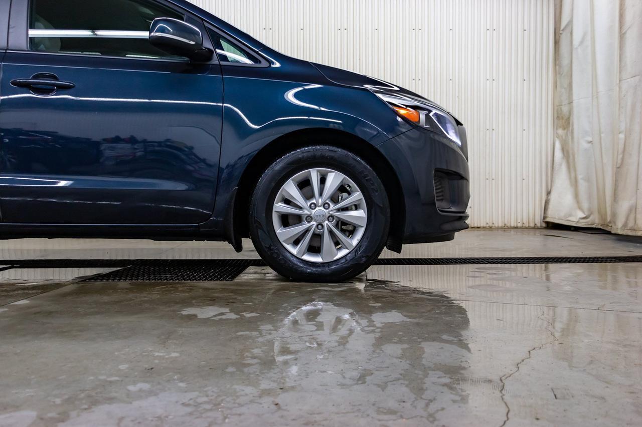 2017 Kia Sedona LX BCam Red Deer AB