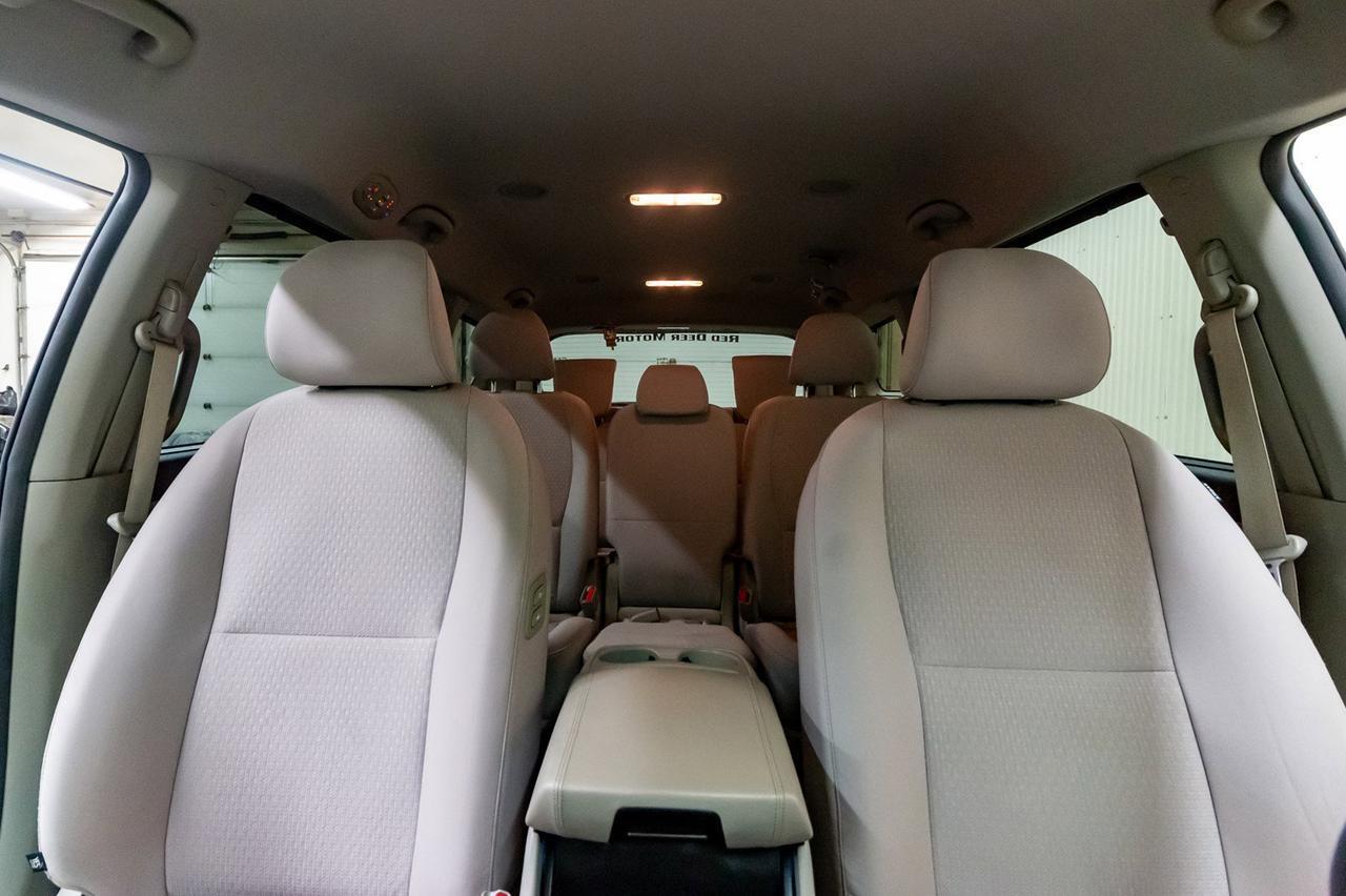 2017 Kia Sedona LX BCam Red Deer AB