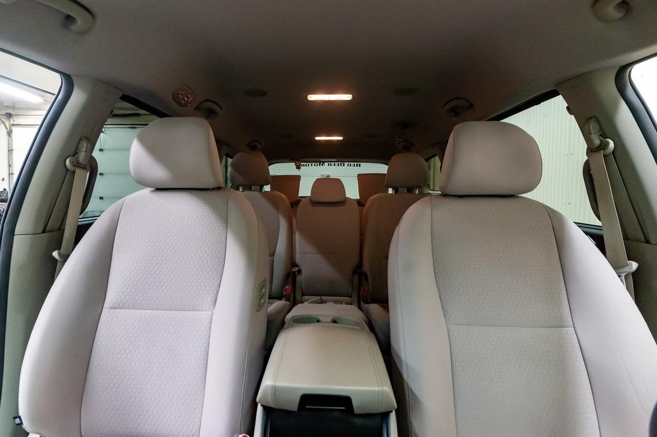 2017 Kia Sedona LX BCam Red Deer AB
