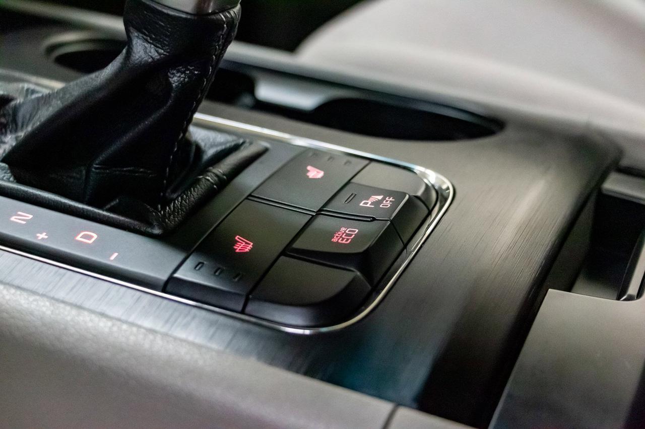 2017 Kia Sedona LX BCam Red Deer AB