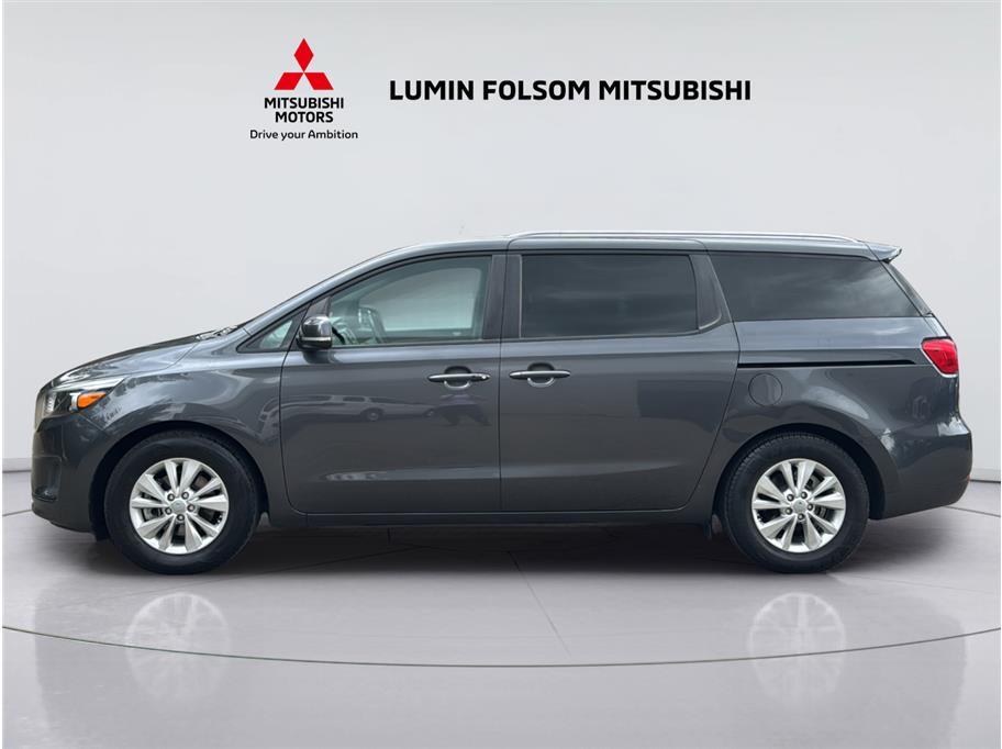 2017 Kia Sedona LX Minivan 4D